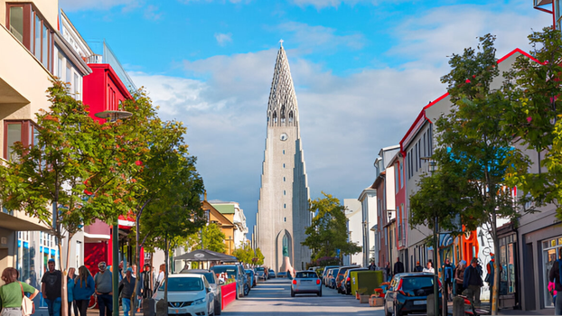 Private Reykjavik City Tour in Multi-Language Guide Options — photo 2