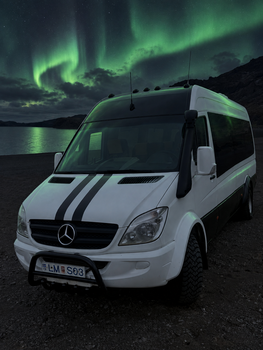 Northern Lights Hunt: Go Further by 4x4 Sprinter — photo 9