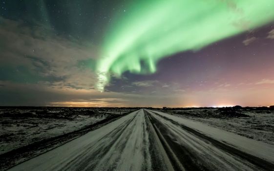 Private Northern Lights Chase with Driver-Guide (1-7pax)