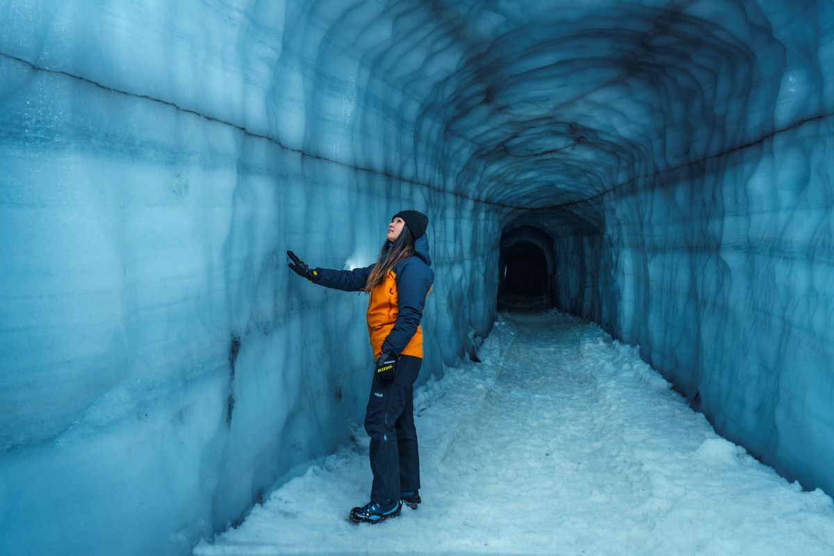 Into the Glacier & Silver Circle, photo 11 of 15