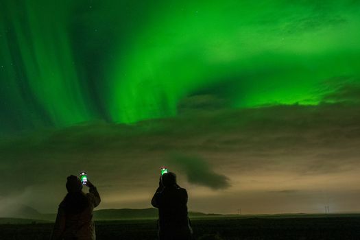 Northern Lights in Mini Bus with Local Pastries, Hot Chocolate, and Photos — photo 8