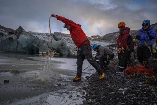 Caminata Glaciar en Sólheimajökull. Encuentro en el sitio (Solo en Español) — photo 13
