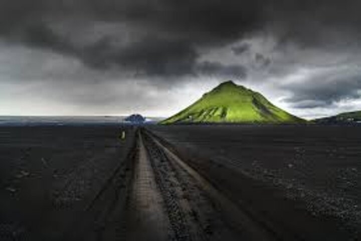 Hekla and Maelifell Adventure by Super Jeep