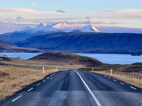 Iceland in a nutshell, Borgarfjordur, Husafell, Lava waterfall, glacier. — photo 7