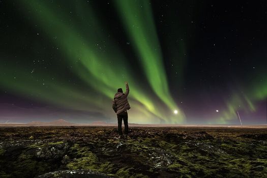 Small Group Northern Lights Tour with All Inclusive — photo 3