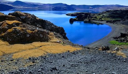 Visit the Volcanoes - Half Day Private Tour - up to 9 passengers