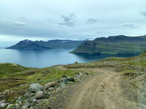 Private Super Jeep with driver guide, fits 10 passengers — photo 2
