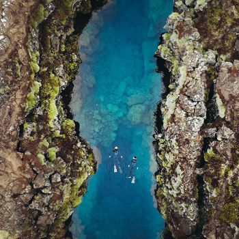 Drysuit Snorkeling in Silfra - with underwater photos / From Reykjavik — photo 9