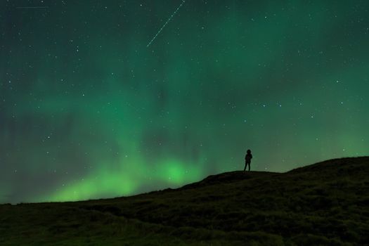 Northern Lights in 4x4 Super with Local Pastries, Hot Chocolate, and Photos