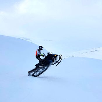 Adventure snowmobile tour Akureyri — photo 3