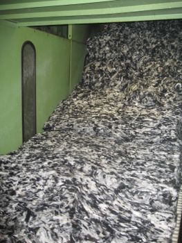 Icelandic Wool Yarn Factory Tour — photo 15