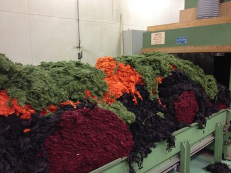 Icelandic Wool Yarn Factory Tour — photo 4