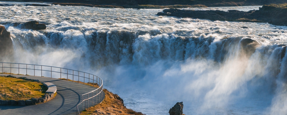 Akureyri: Lake Mývatn, Goðafoss & Lava Fields Cruise Tour — photo 2
