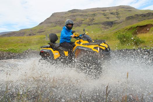 1.5 Hour Reykjavik Peak ATV — photo 4