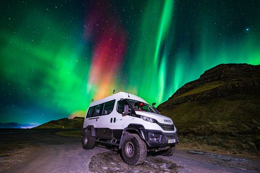 Northern Lights Jeep Tour - Icelandic Guide | Pro Photos | Hot Chocolate | Storytelling — photo 11