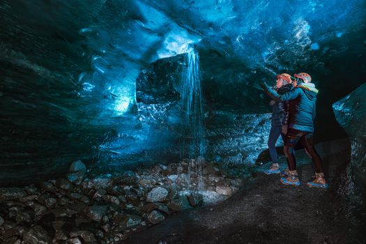 Vatnajökull Premium Ice Cave Tour — photo 3
