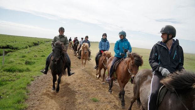 04D - Riding and Gullfoss, Geysir & Þingvellir — photo 5