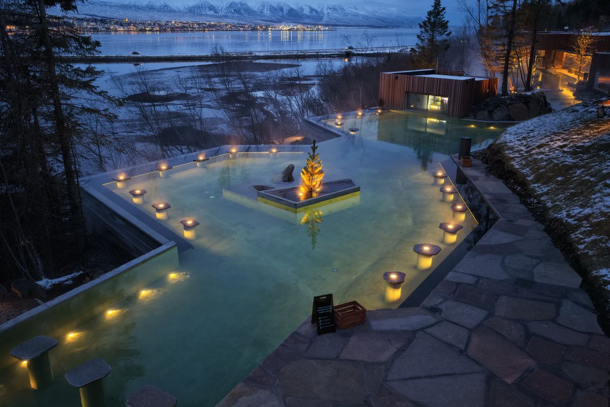 Delight - Admission to Forest Lagoon with Towel and Two Drinks included, photo 13 of 17