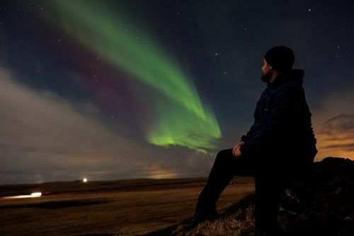 Northern Lights Coach Tour with Live Forecast and English Guide — photo 4