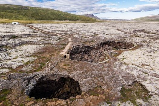 Silver Circle Day Tour: Lava Cave, Waterfalls & Icelandic Horses — photo 8
