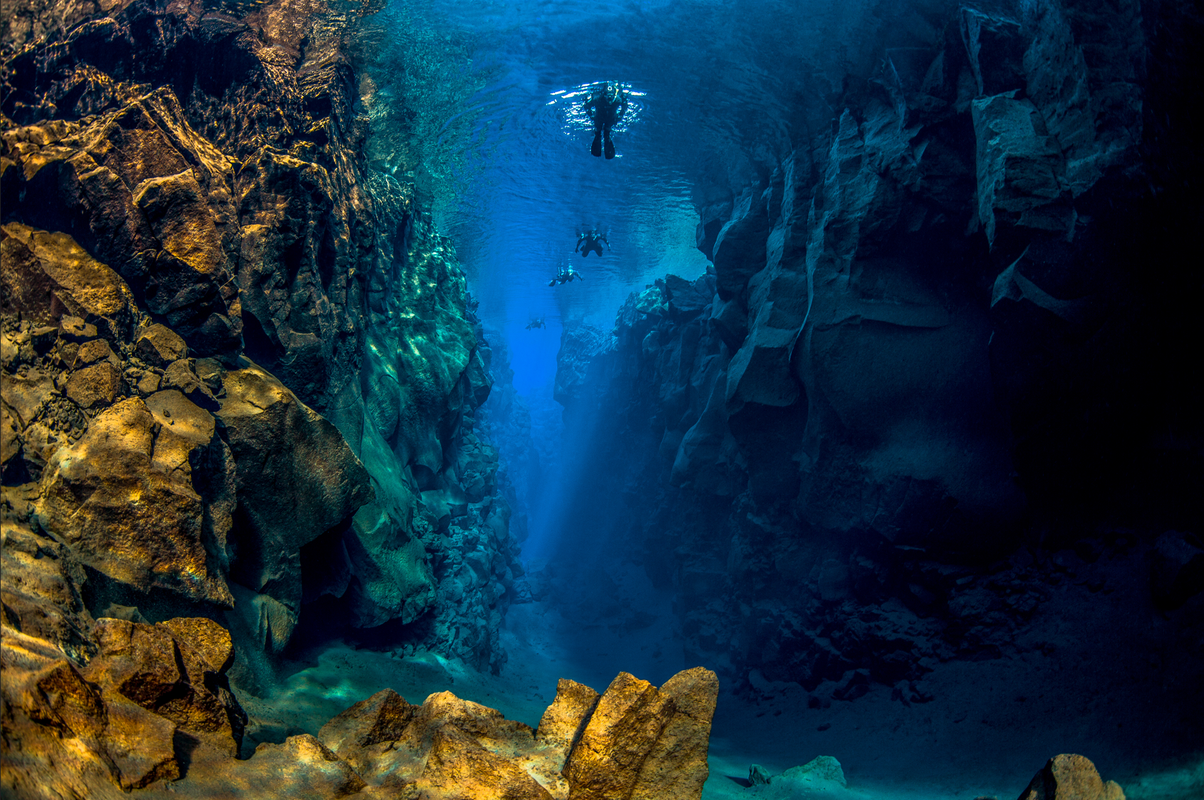 Black & Blue - Lava Tunnel + Silfra Snorkeling, photo 12 of 15