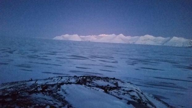 Snowmobile tour on Vatnajökull Glacier — photo 7