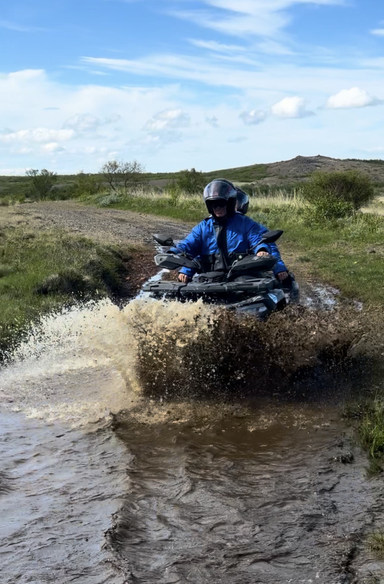 ATV Quad Adventure in Húsafell: Rivers & Mountain Views, photo 12 of 15