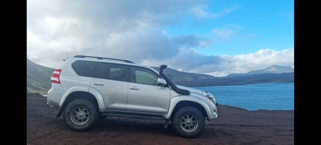 Private Day Trip in Landmannalaugar South Region area on a 4x4 truck — photo 10