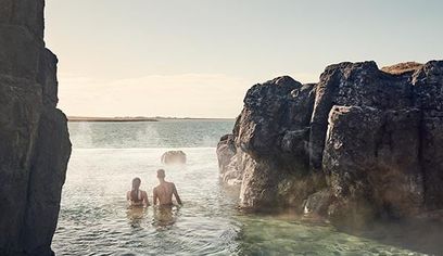 LUX 25 Luxury Private Transfers Reykjavik - Sky lagoon for 2 hours stop - Reykjavik