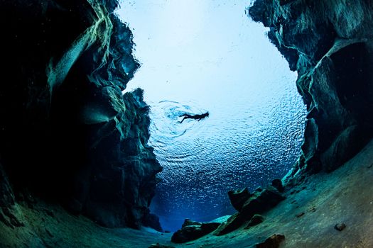 Snorkeling Silfra tour - meet on location — photo 5