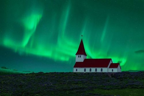 Northern Lights Coach Tour with Live Forecast and English Guide — photo 6