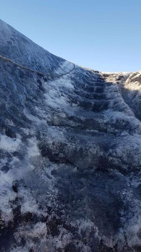 Capturing the Frozen Beauty: Private Glacier Hike on Sólheimajökull — photo 11