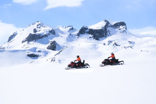 Glacier Snowmobiling, Golden Circle & Northern Lights — photo 4