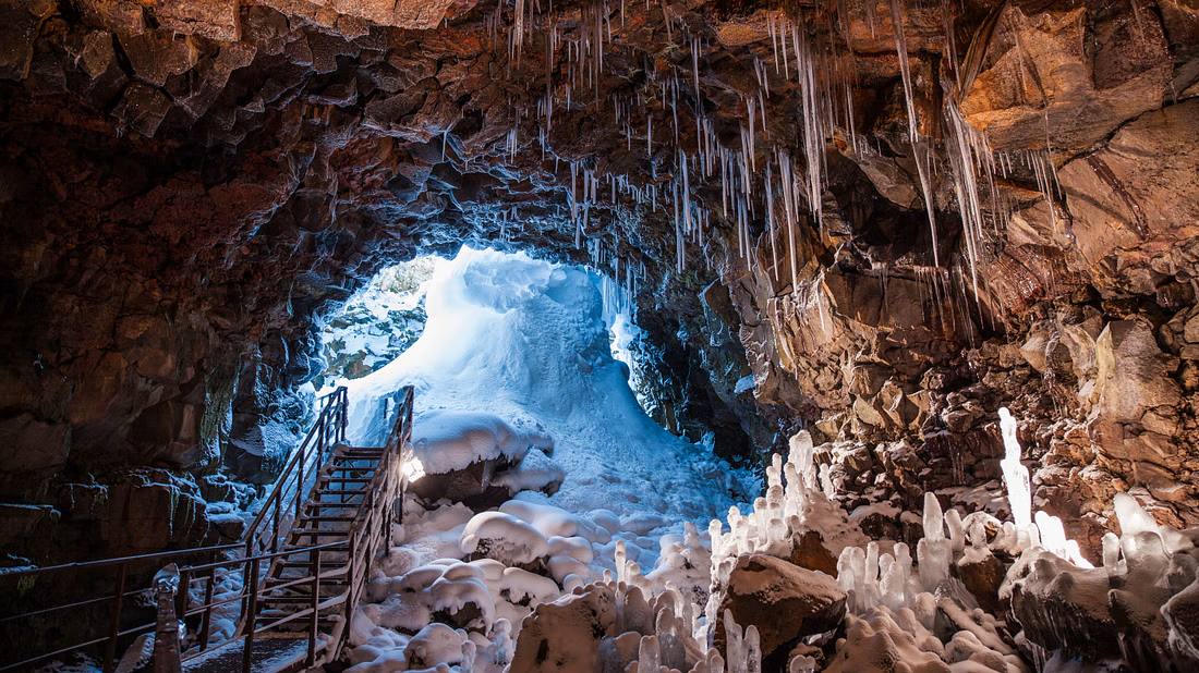 Small group Tour: Golden Circle Premium and Lava Tunnel, photo 42 of 44