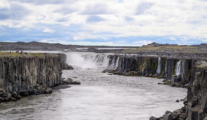 All in one: Mývatn, Goðafoss, Dettifoss, Selfoss, cave and the Nature baths