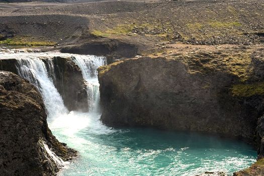 Landmannalaugar Hike and the Valley of Tears in a 4x4 Super — photo 11