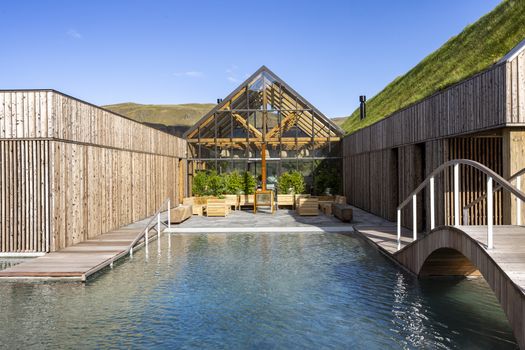 Reykjaböð Hot Springs – Signature Admission & Transfer from Reykjavík