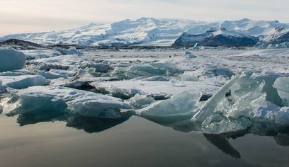 Private South Coast and Glacier Lagoon Day Tour 