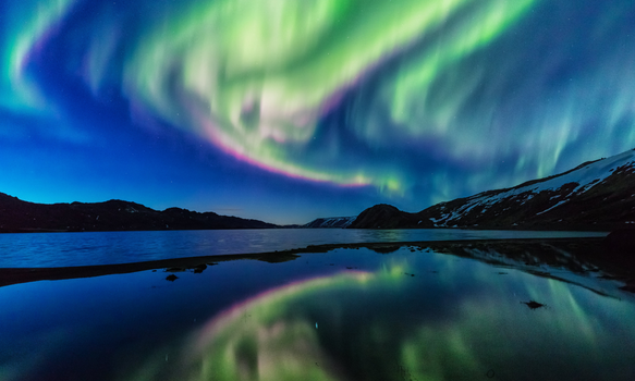 Private Northern Lights Tour from Reykjavik with Refreshments, Photos, and Expert Guide — photo 4
