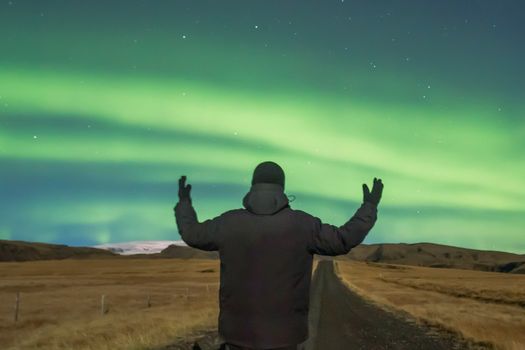 Northern Lights in 4x4 Super with Local Pastries, Hot Chocolate, and Photos — photo 7