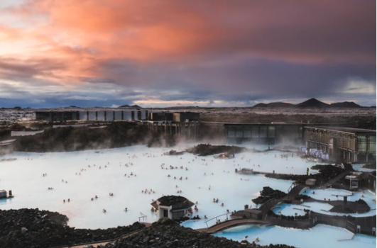 PRIVATE Reykjanes UNESCO Geopark & Blue Lagoon (Premium Admission Included)