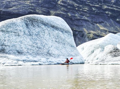 Glacier Kayak Adventure at Heinabergslón — photo 5