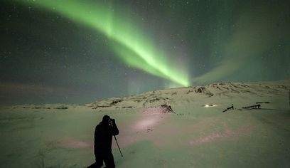 Northern Lights Small Group Tour with Free Photos
