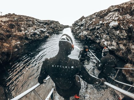 Private Silfra Snorkeling & Leidarendi Lava Tunnel - with underwater photos — photo 16