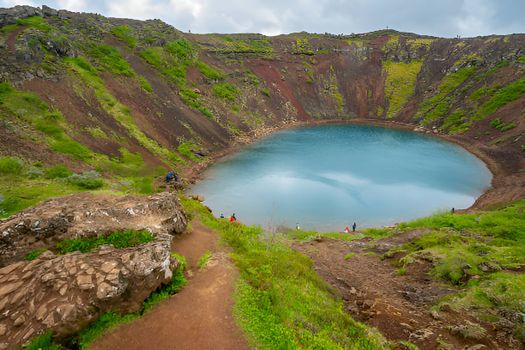 Golden Circle in Spanish with Kerid Crater & Local Farm Visit in Small Group — photo 11