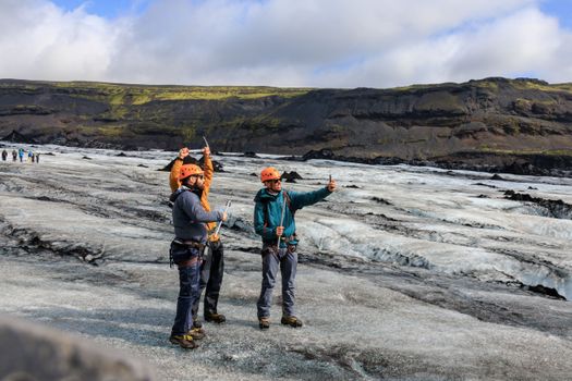 Glacier Exploration — photo 2