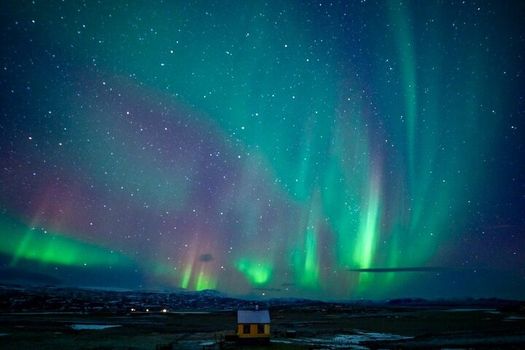 Northern Lights Small Group Tour with Hot Cocoa & Free Photos — photo 5
