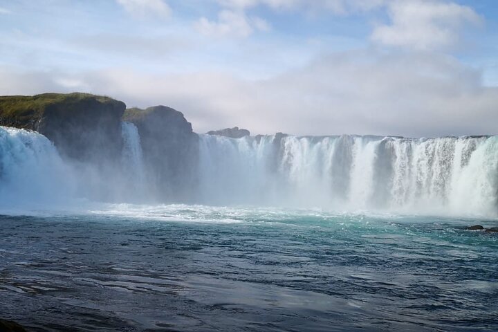 Godafoss Express - Shuttle Round Trip with Multiple Drop Off Choice in Akureyri, photo 4 of 12