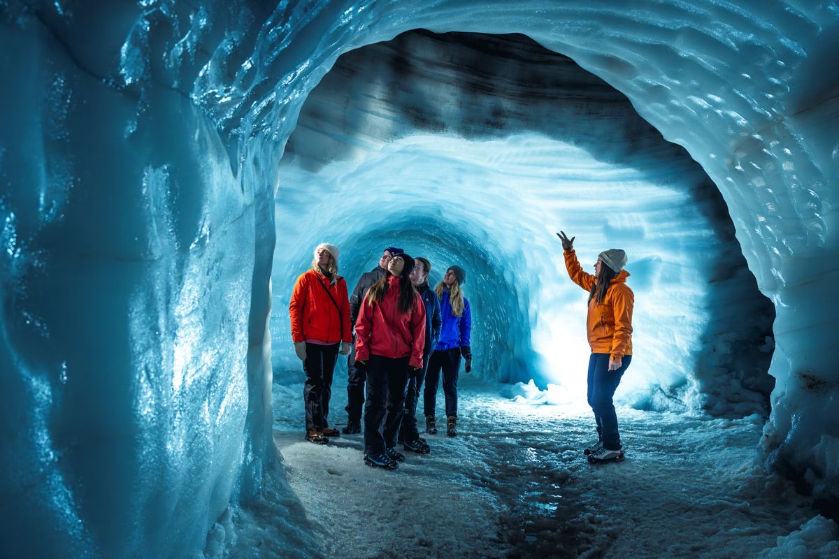 Into the Glacier & Silver Circle, photo 10 of 15