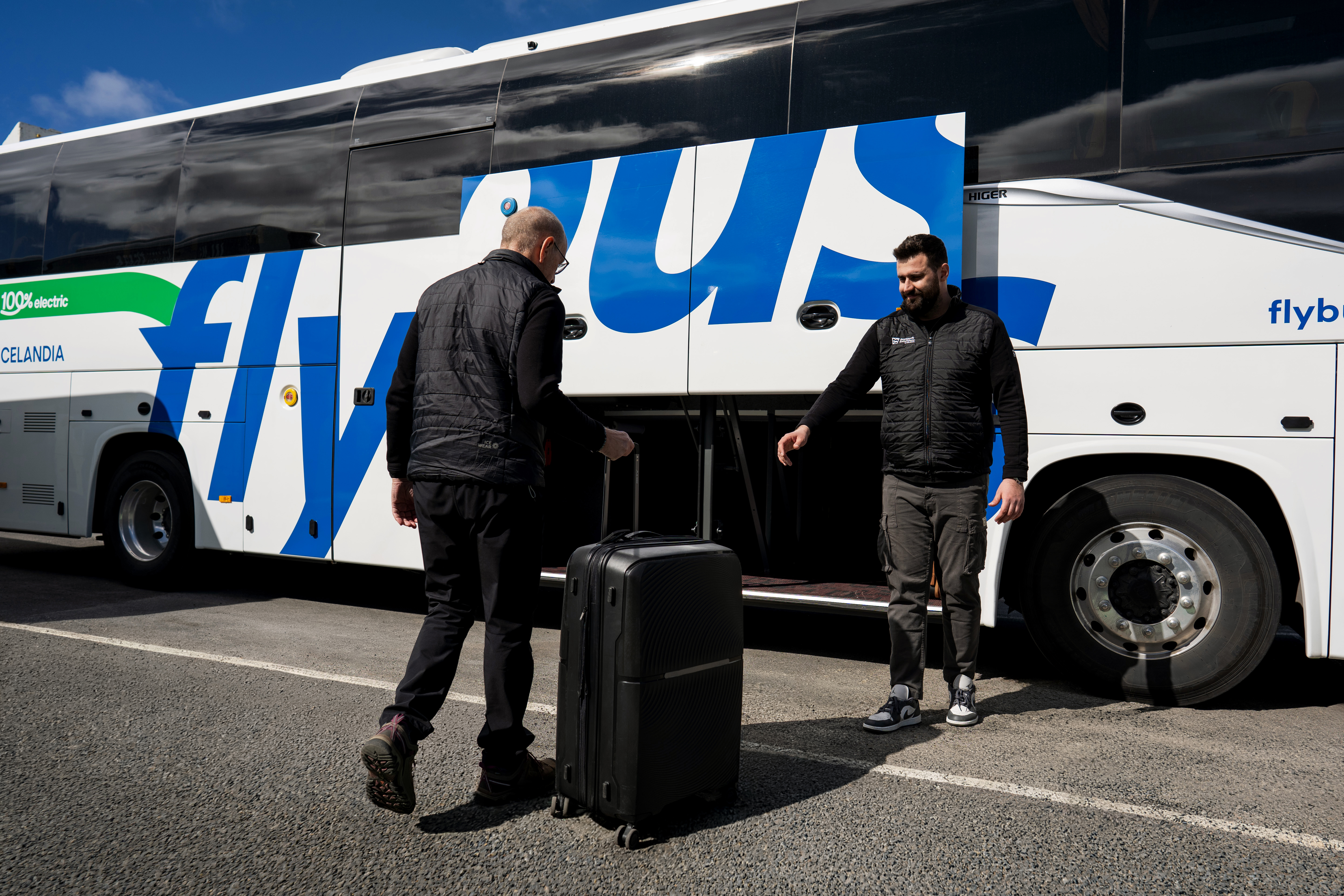 Flybus Plus - Hotel to Airport